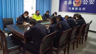 beat365官网|鸡蛋火腿炒青瓜的做法(图2) beat365亚洲体育官方网站